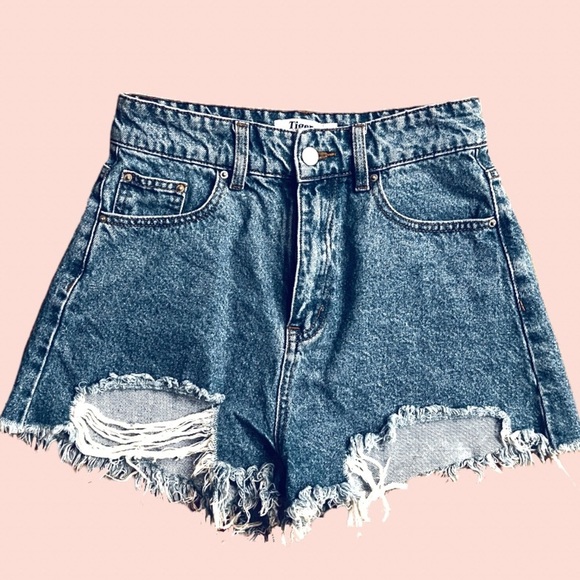 Tiger Mist Pants - Tiger Mist Distressed high-waist Denim Shorts